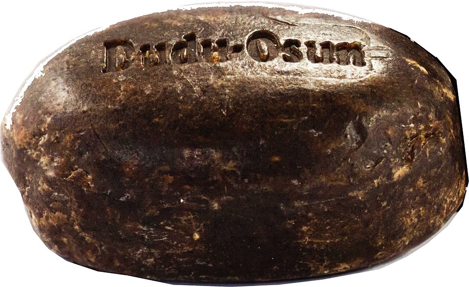 Savon noir africain artisanal
